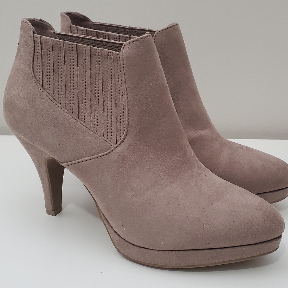 Dexflex Comfort Size 11 platform booties